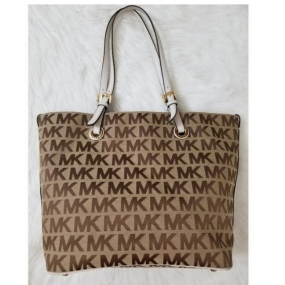 Michael Kors Handbags - Michael Kors Jet Set Tote Shoulder Bag